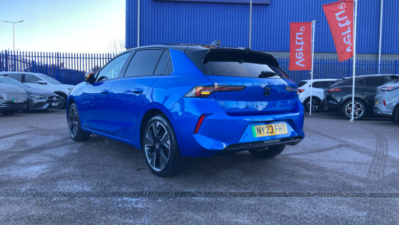 Vauxhall Astra 115kW Ultimate 54kWh 5dr Auto Electric Hatchback